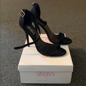 Single strap black heel